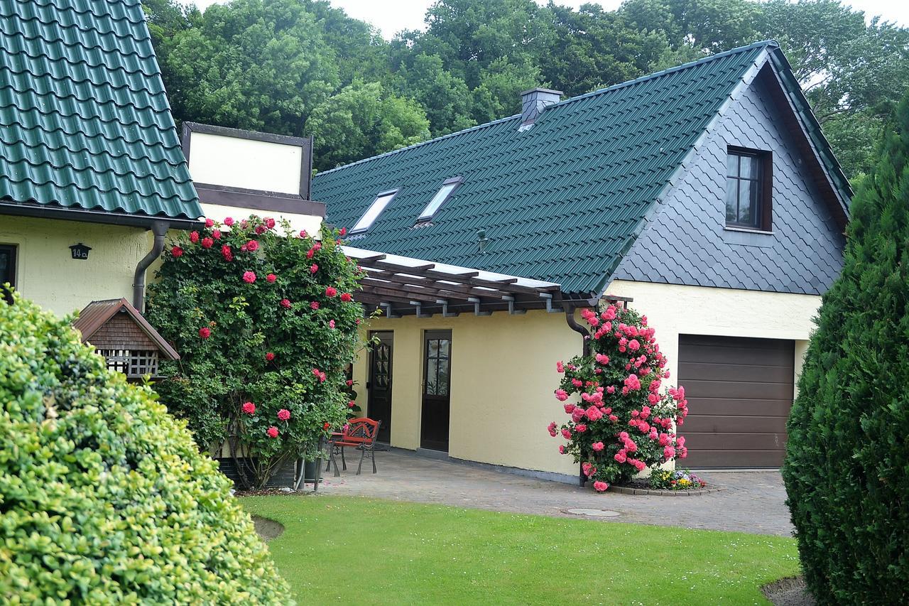 Ferienwohnung 2 Bei Familie Saupe Schaprode Exterior foto